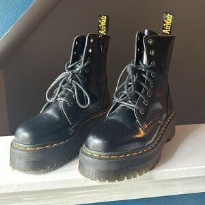 DR MARTENS JADON BOOT SMOOTH LEATHER PLATFORMS